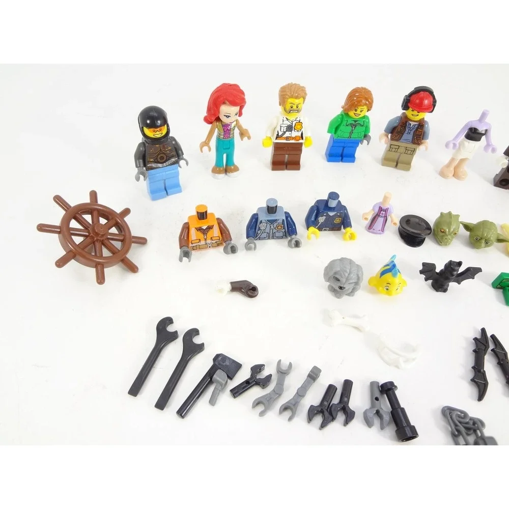 LEGO Minifigures Lot Multicolor Good Yoda Gorn Flounder Tools Weapons Mixed